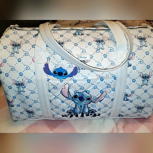 Primark Handbags - Primark Disney stitch duffle!